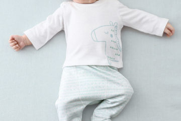 Bio-Kollektion: Shirt und Hose für Babys zartgrün